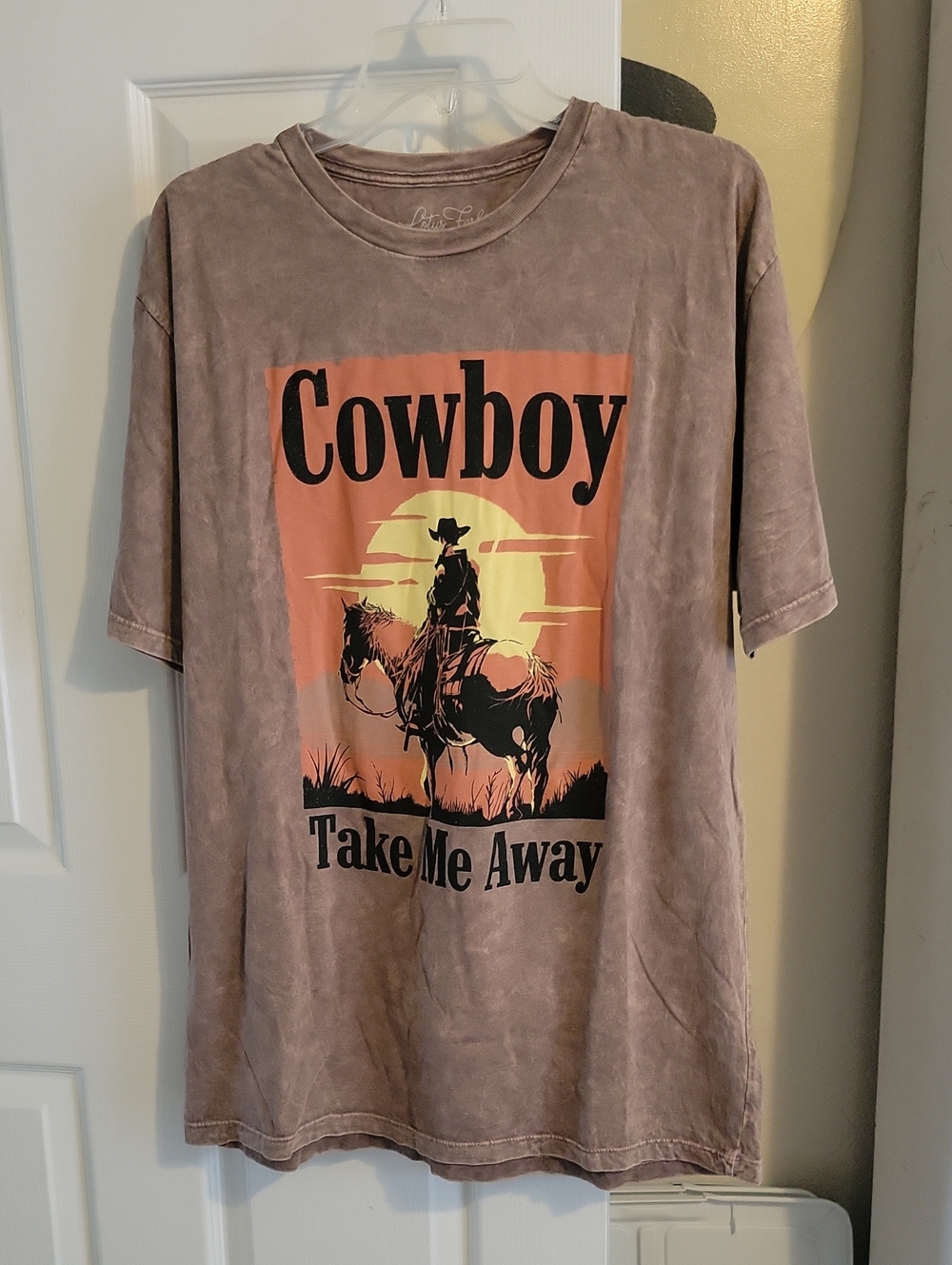 Lotus Fashion SzLg Brown Graphic 'Cowboy' Short Sleeve Tee - Take Me Away